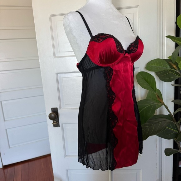 Apt. 9 Red and Black Satin Lace Chemise NWT - Picture 2 of 6